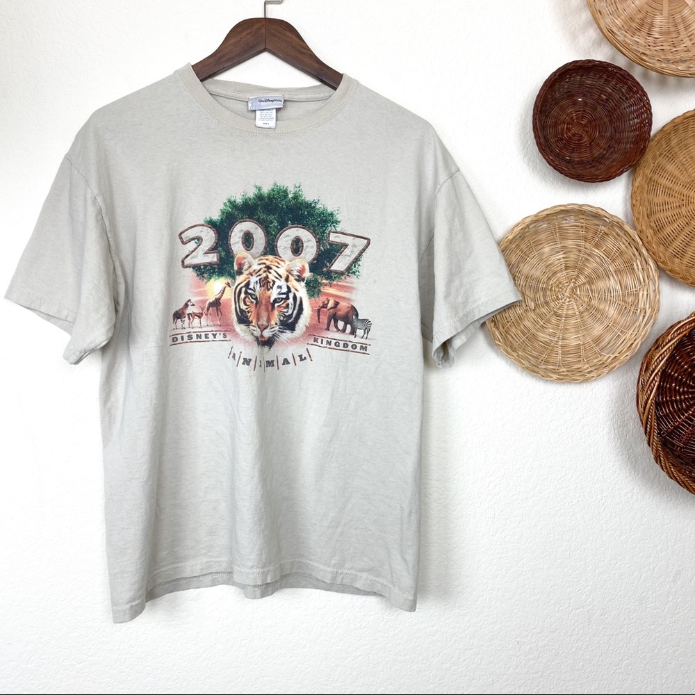 Walt Disney Animal Kingdom Tee Large